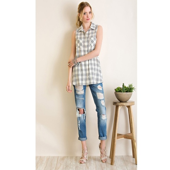 ✿❀ White Plaid Tank (Large only) ❀✿ - Picture 4 of 6